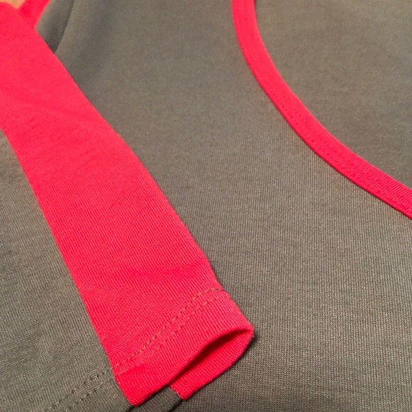 Perfect T - Picture 2 of 3